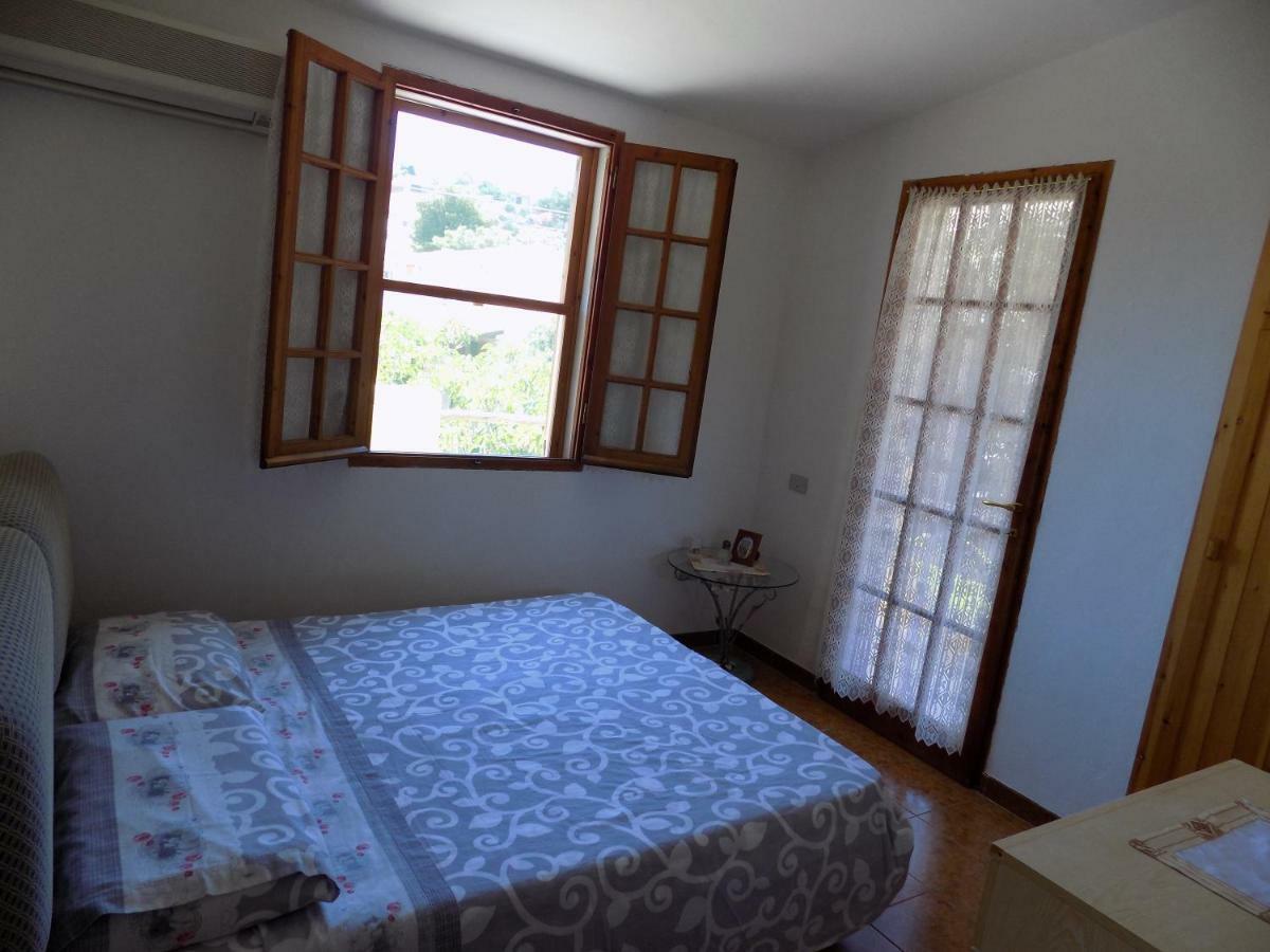 Casa Vacanze Gardenia Solanas  Esterno foto